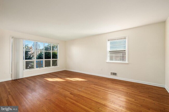 Building Photo - 4208 16th St NW