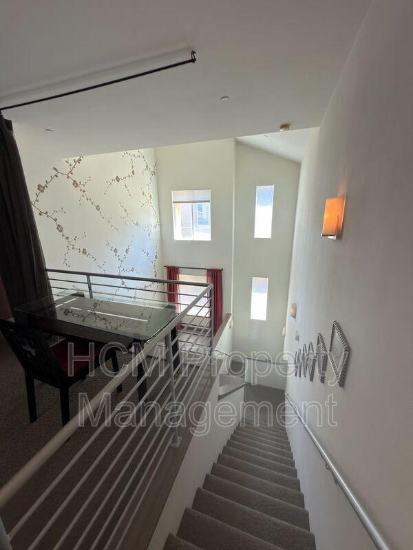 Building Photo - 595 Rockefeller