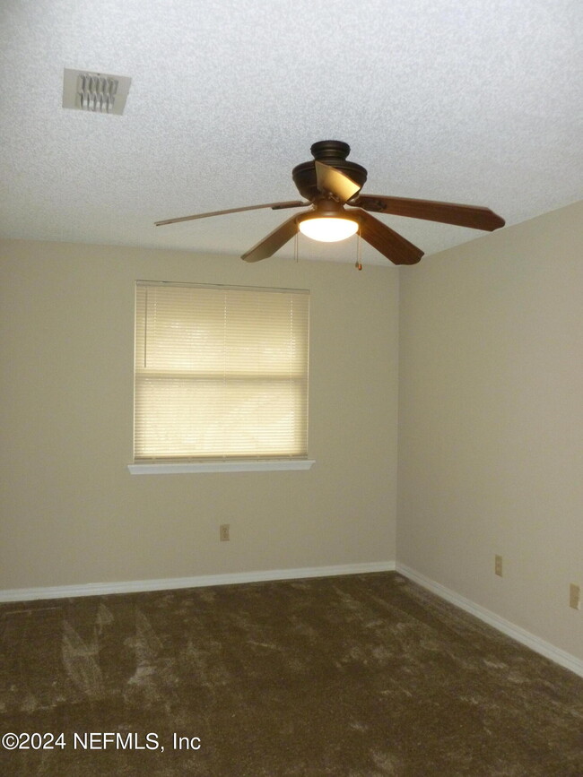 Building Photo - 8049 Kilwinning Ln