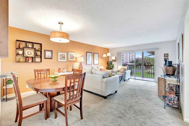 Building Photo - 14376 Amberly Ln