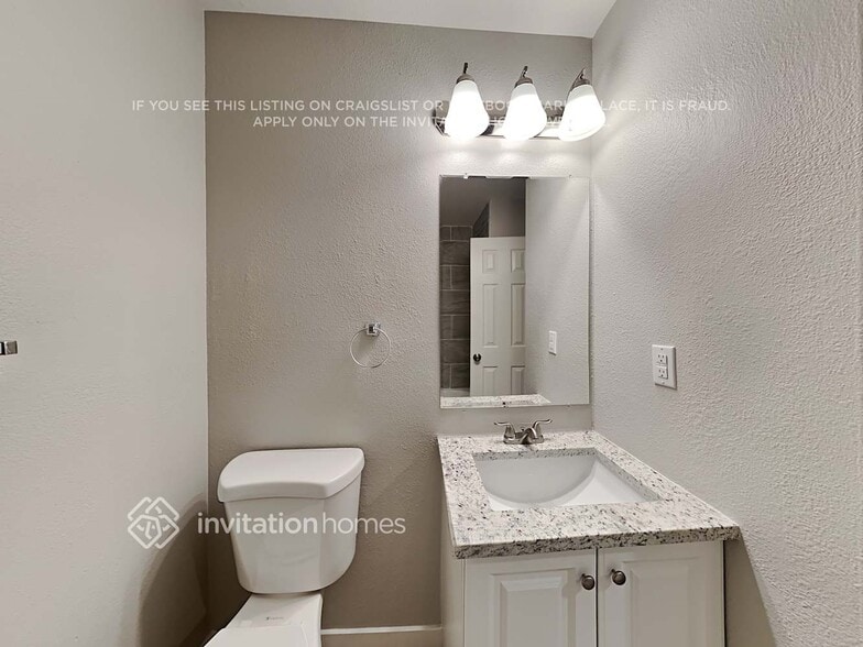 Building Photo - 5675 Tomah Dr