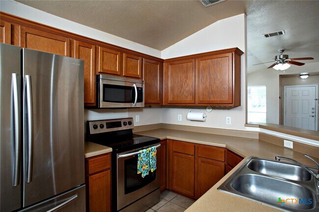 Building Photo - 5515 Lions Gate Ln