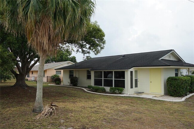 Building Photo - 1719 Council Dr