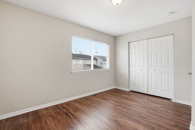 Building Photo - 2647 Pecos Cir