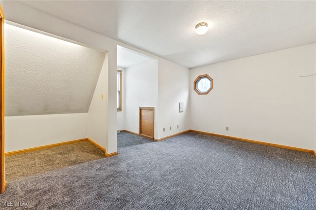 Building Photo - 1720 Stine Rd