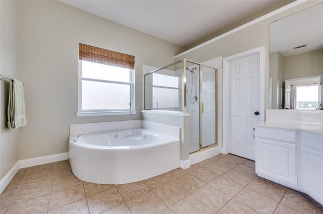 Building Photo - 9610 Windy Hollow Dr