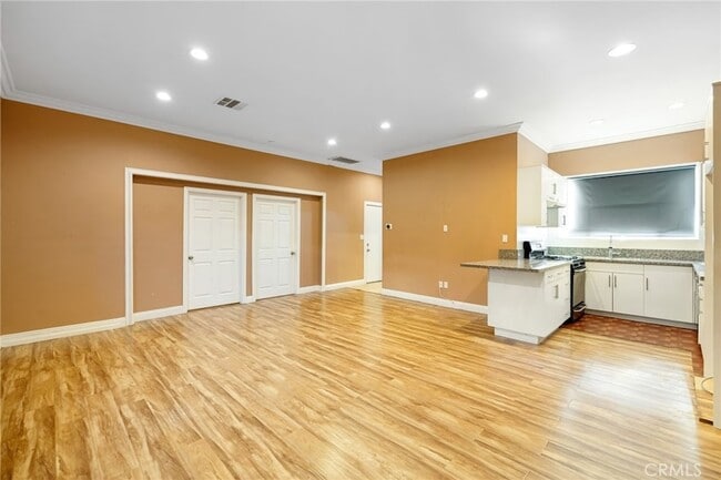 Building Photo - 15549 Ludlow St