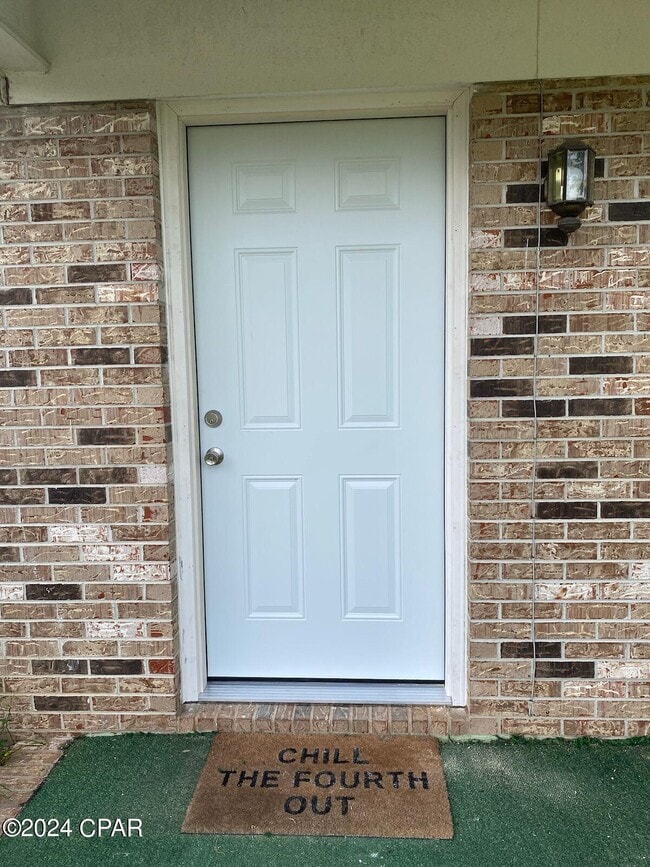 Building Photo - 4862 Dogwood Dr