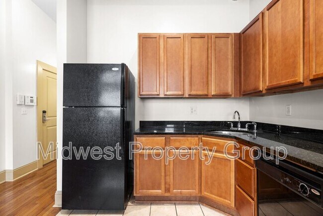 Building Photo - 4244 Chouteau Ave