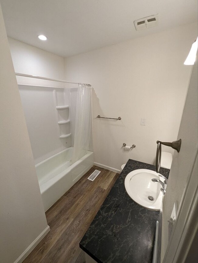 Building Photo - Primrose Market Place - Battlefield Mall A...