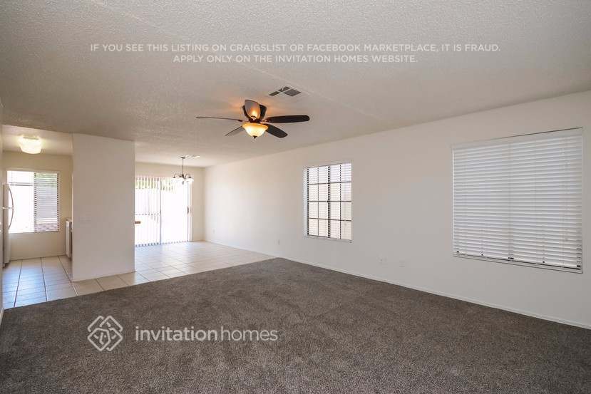 Building Photo - 3338 W Monona Dr