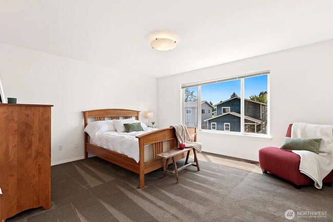 Building Photo - 15308 Esther Ave SE
