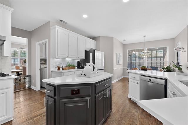 Building Photo - 2701 Scenic Dr