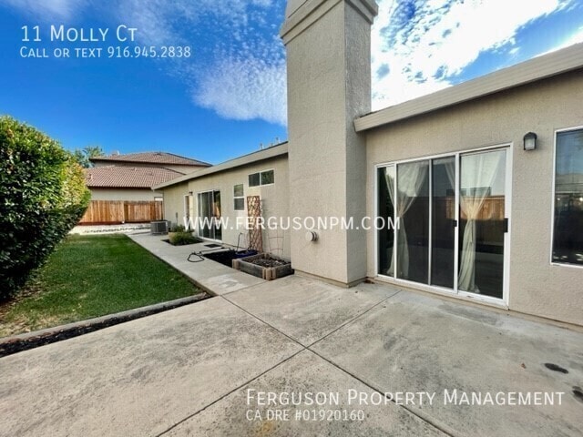 Building Photo - 11 Molly Ct