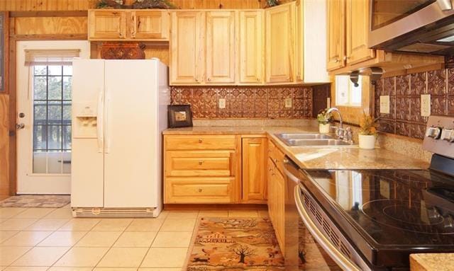 Building Photo - 504 Doe Ln