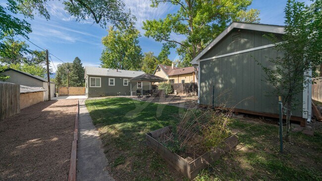 Building Photo - Updated Rancher Near US Olympic Training C...