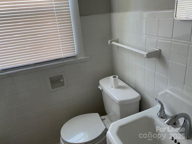 Building Photo - 216 Harrill St