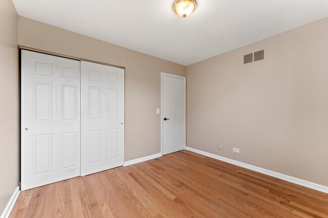 Building Photo - 503 Nebraska Cir