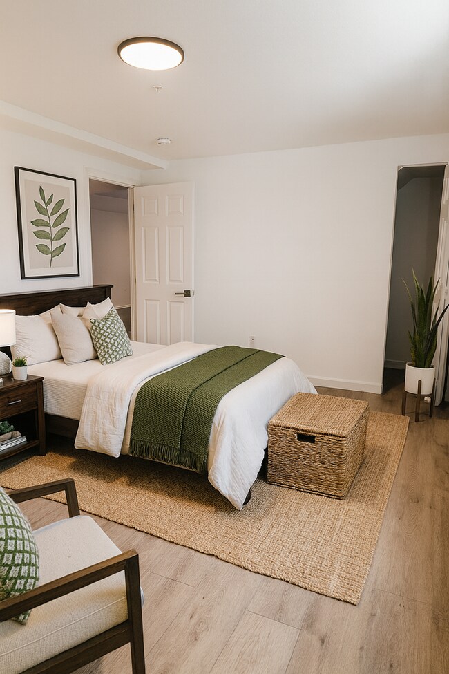 Building Photo - 5090 E Warren Ave, #5274 – 3 Bed / 2 Bath w/ 1 MONTH FREE RENT & Complimentary TV if you move in ...