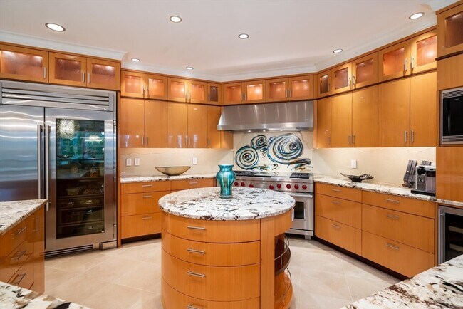 Building Photo - 16 Meriam St