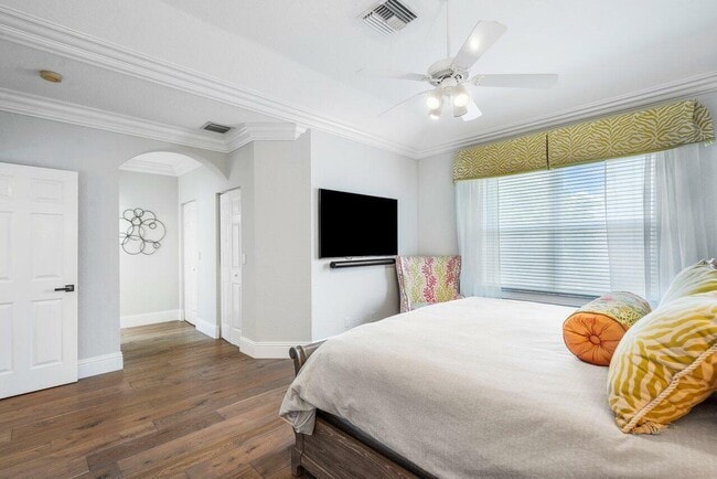 Building Photo - 5642 Via De La Plata Cir