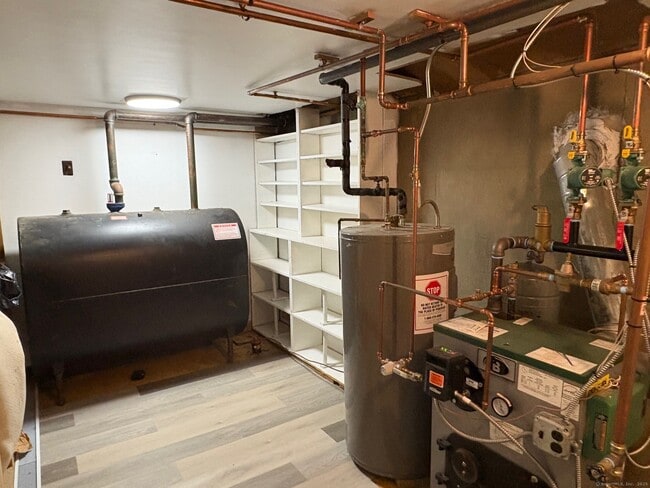 Building Photo - 5 Beaver Dam Trail