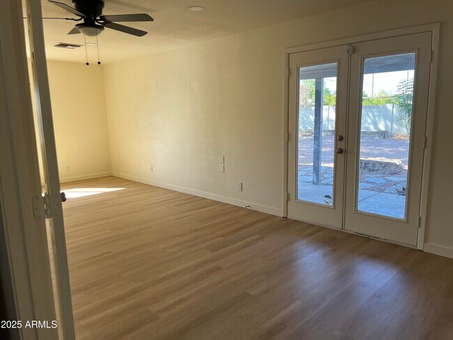 Building Photo - 626 N Hosick Cir