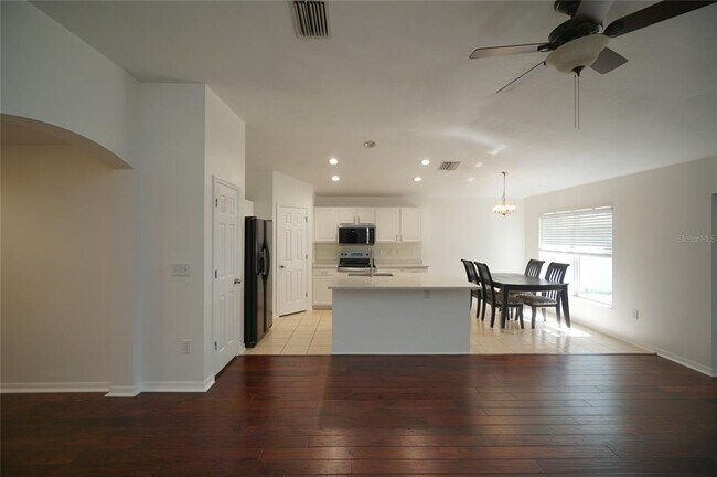 Building Photo - 5933 Desert Peace Ave