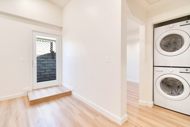 Building Photo - 8326 Beckford Ave