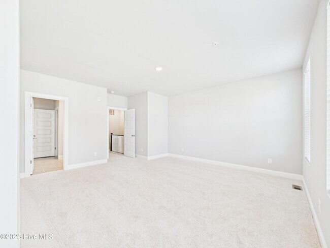 Building Photo - 1251 Shaw View Aly