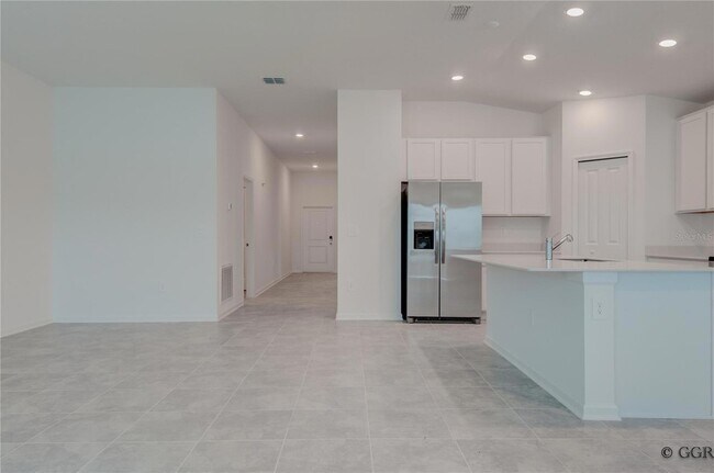 Building Photo - 1520 Brentwood Dr