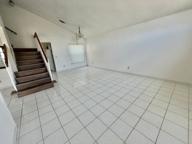 Building Photo - 2640 Debany Rd