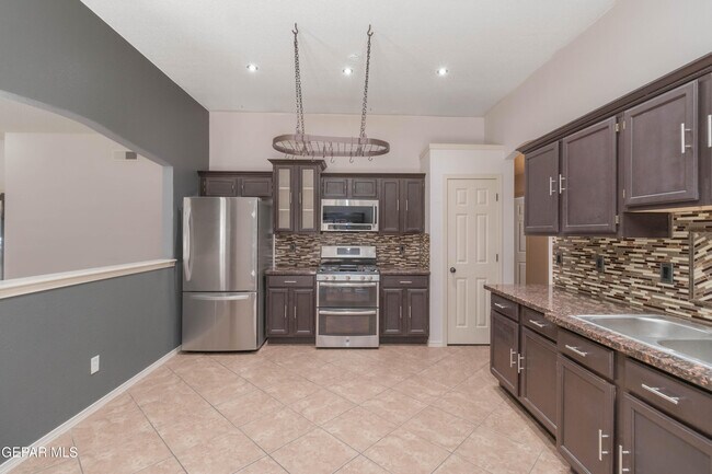 Building Photo - 12865 Little Misty Ln
