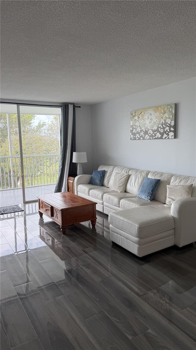 Building Photo - 2681 S Course Dr