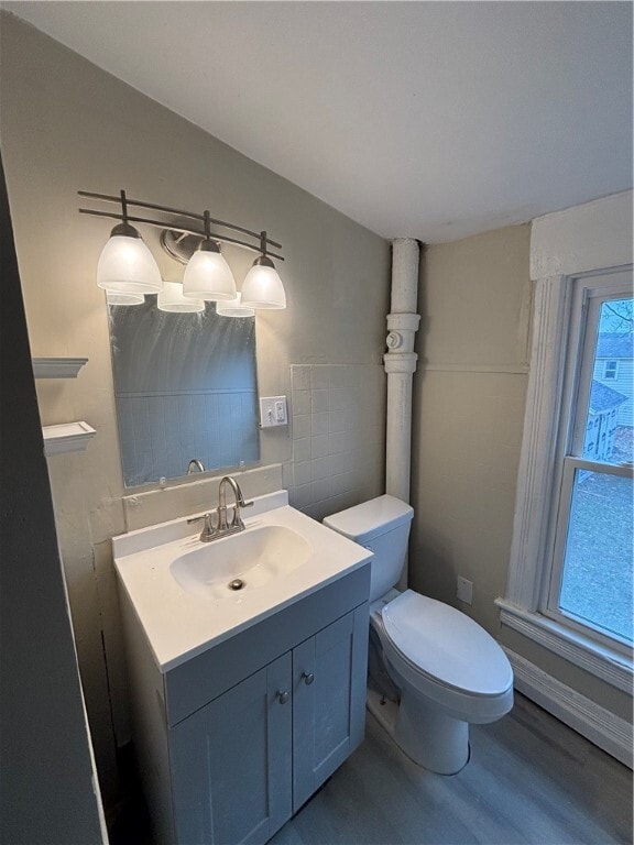 Building Photo - 626 Lewis St