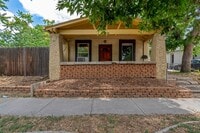Building Photo - 2 Bed 2 Bath Home in Denver! Great Locatio...