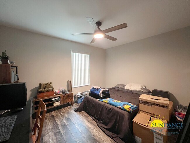 Building Photo - Charming 3-Bedroom Home in Ridge Crest Sub...