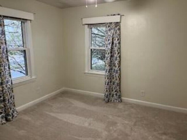 Building Photo - 1508 W Ocean View Ave