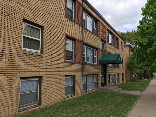 Front of Property - 1511 7th St W