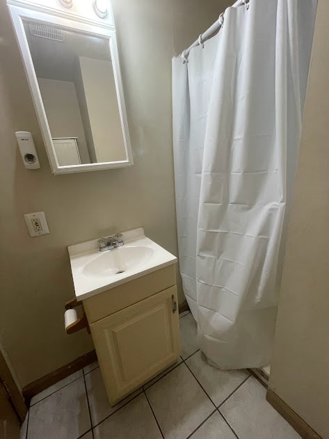 Bathroom - 3103 Haverford Ave