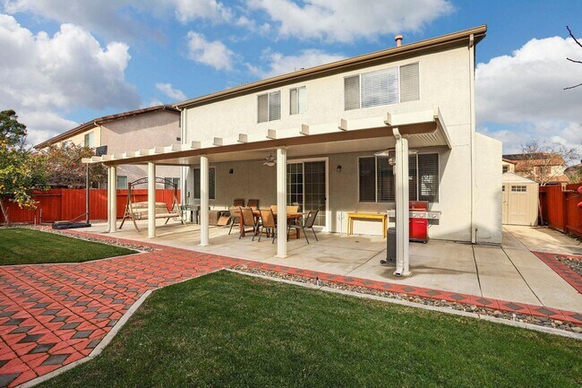 Building Photo - 1342 Windsong Dr