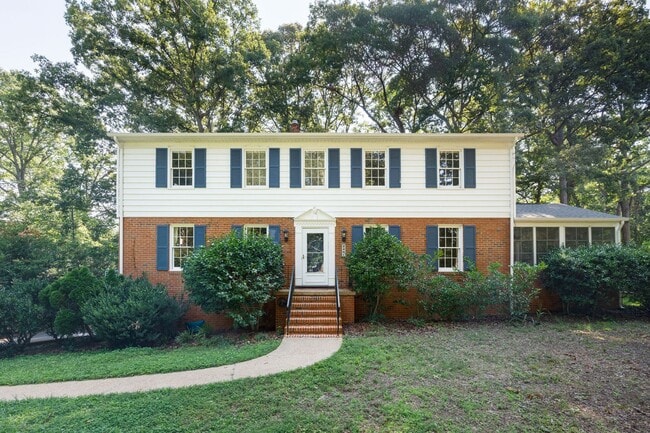 Building Photo - 2401 Scarsborough Dr