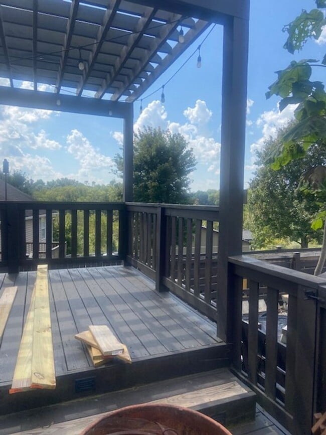 Building Photo - Loudon 37774 - 3 bedroom, 2.5 bath home - ...