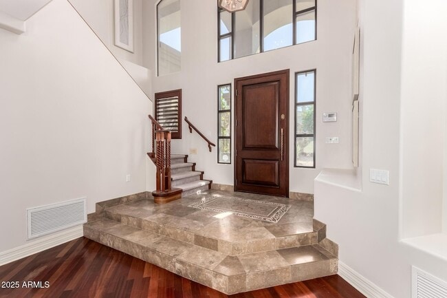 Building Photo - 8614 N 17th Pl