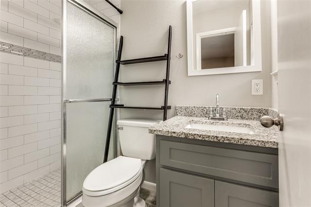 Building Photo - 1308 Northlake Dr