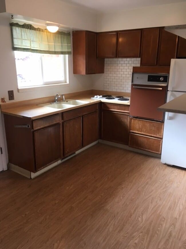 Building Photo - Warm and Welcoming Duplex with Private Yard in Fort Collins