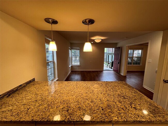 Building Photo - 7685 Northcross Dr