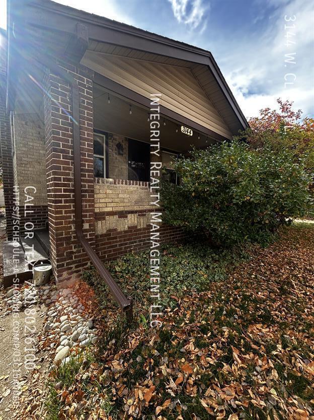 Building Photo - 3144 W Clyde Pl