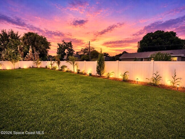 Building Photo - 2553 Christopher Dr