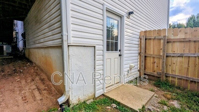 Building Photo - 219 Toulouse St